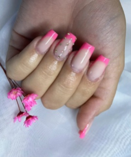 Maria Clara - Nail Designer 
